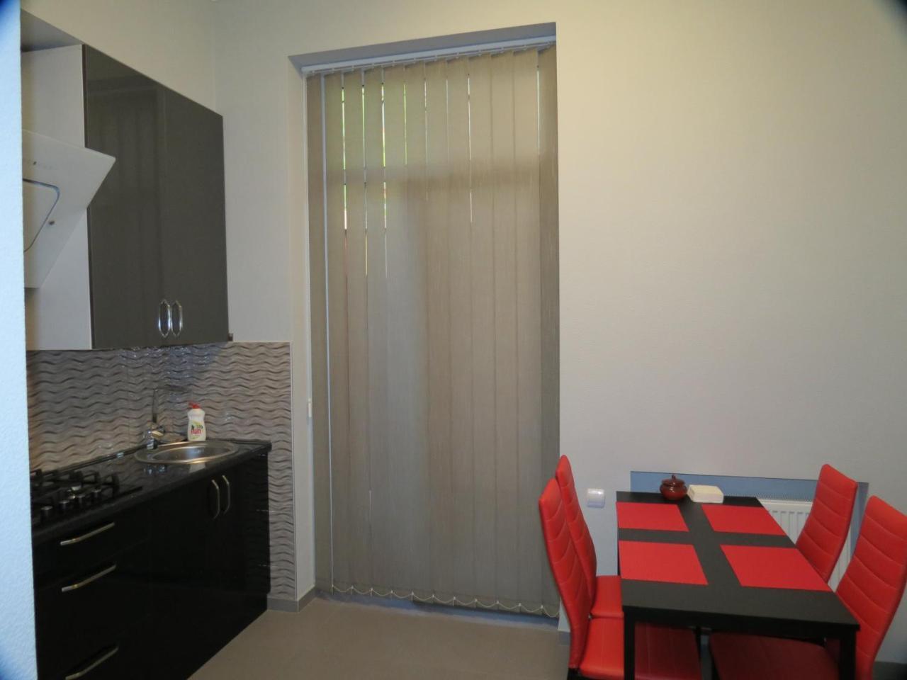 Three Rooms Apartment Тбілісі Екстер'єр фото