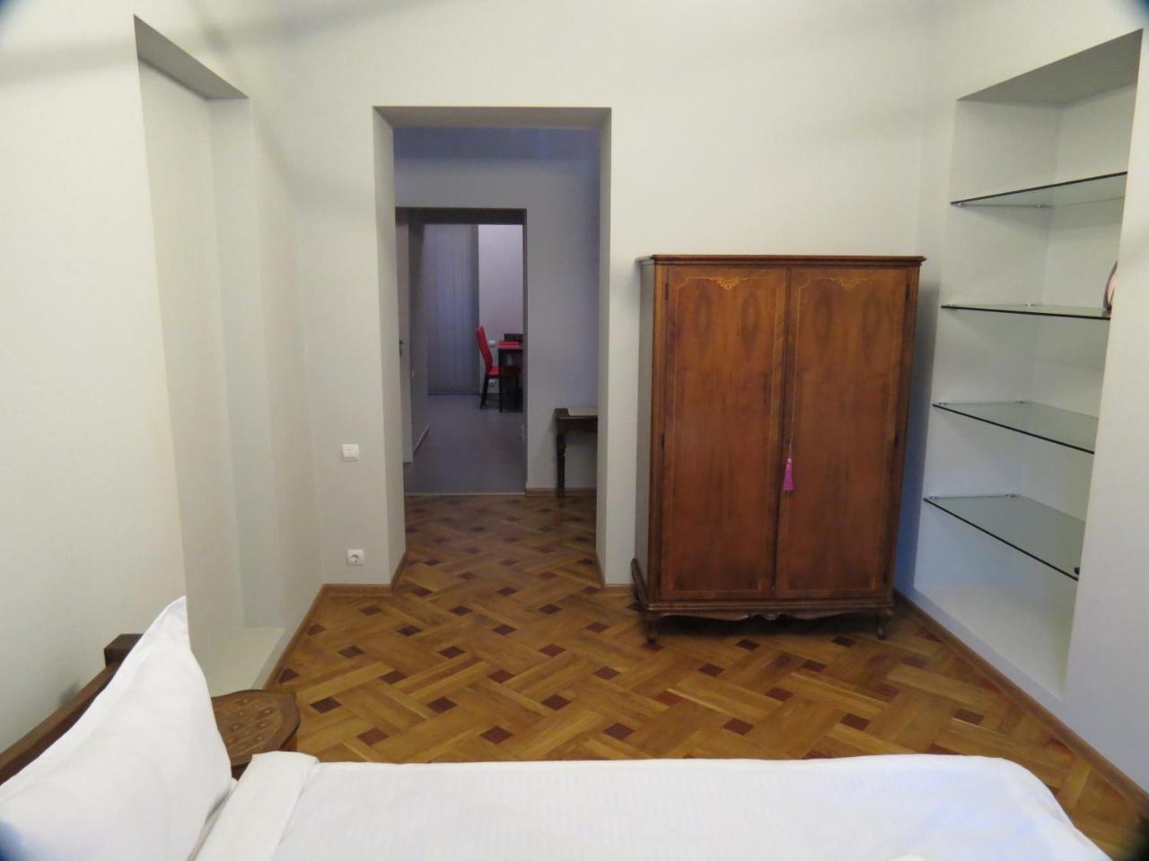 Three Rooms Apartment Тбілісі Екстер'єр фото